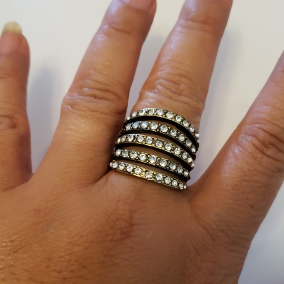 Ring - Picture 3 of 3